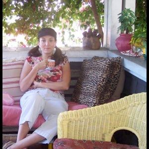 Meet your Posher, Rena